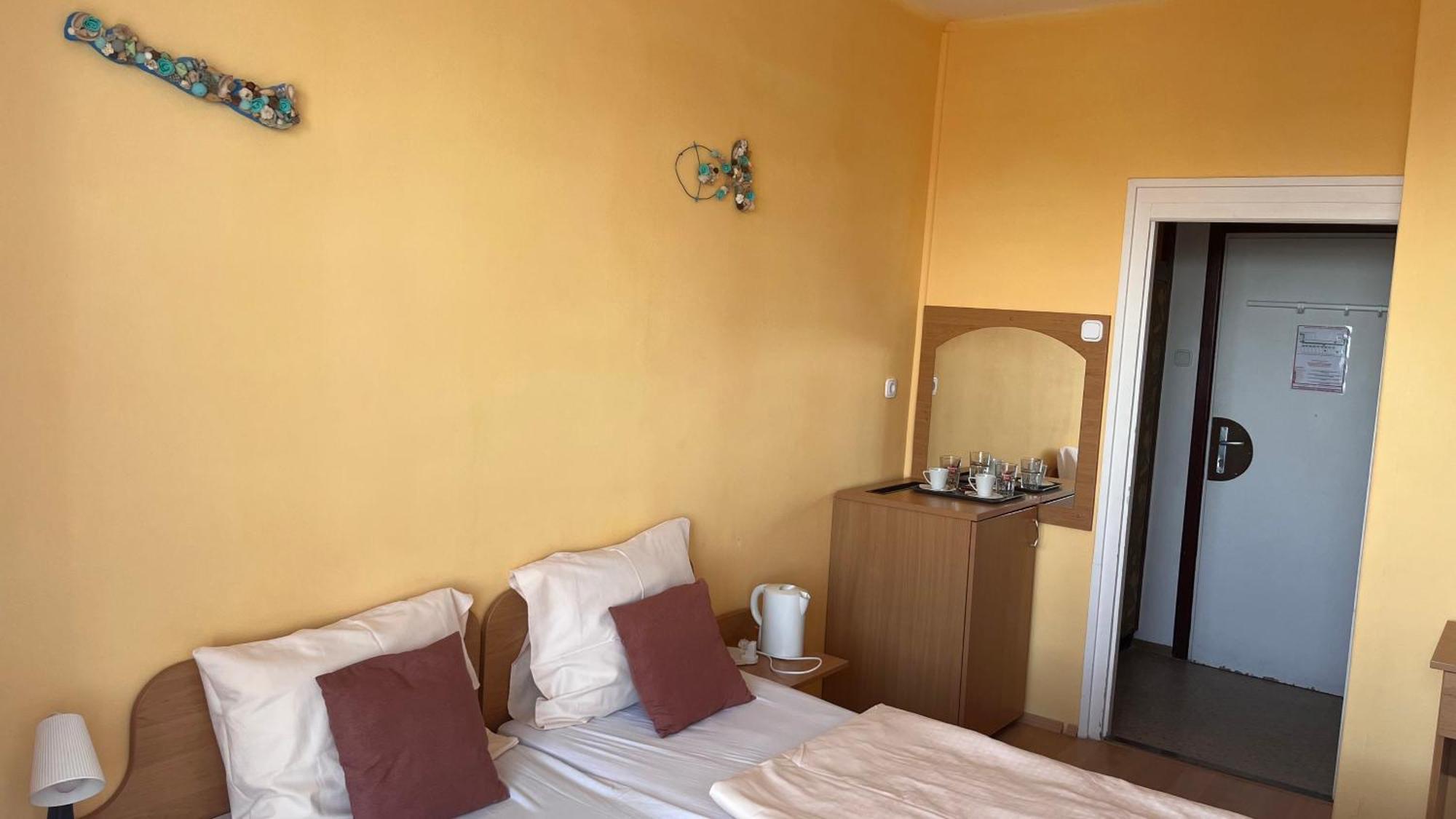 Manuela Ifjusagi Hotel バラトンフレド エクステリア 写真